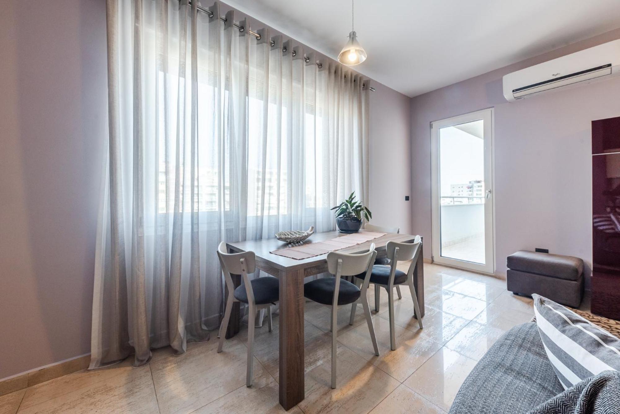 Main Square Apartament Durrës